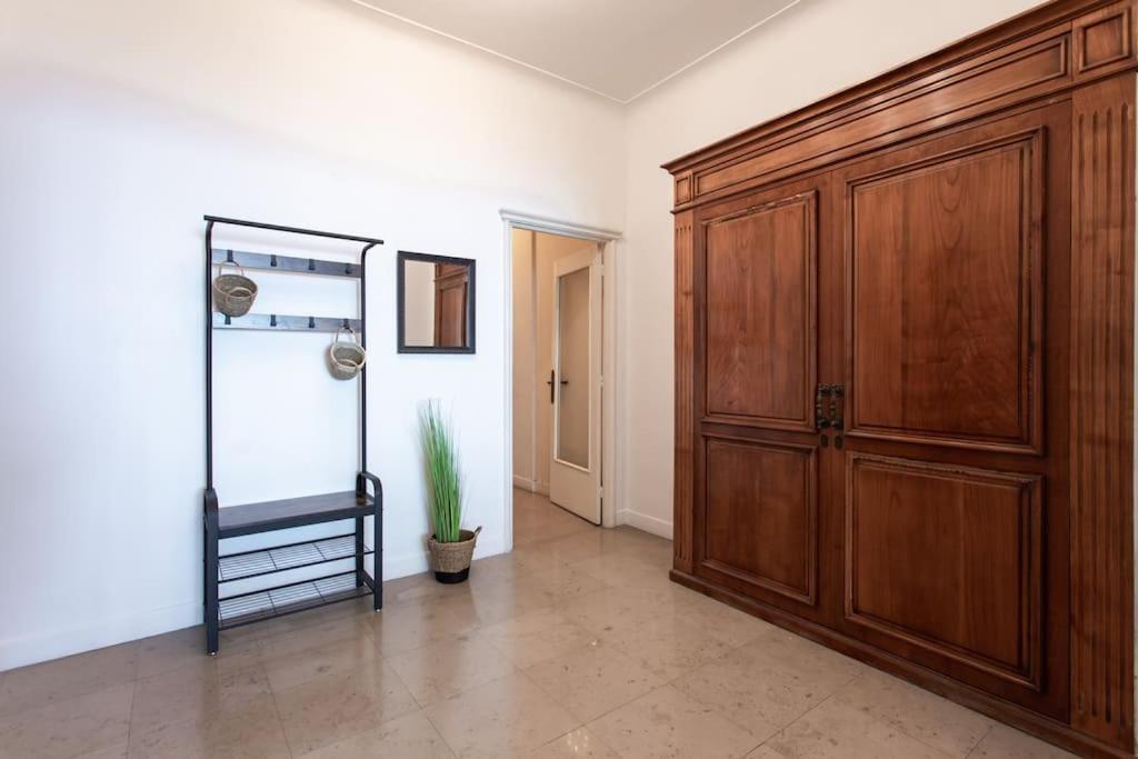 L14 2p Promenade Vue Climatise, Spacieux/ Balcon Apartment *